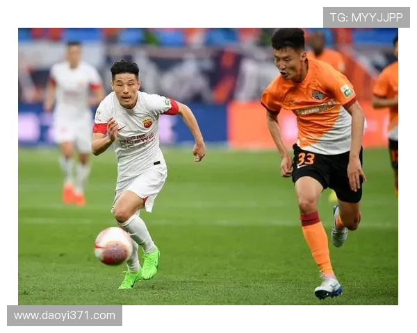 广州足球队的崛起之路：从低谷到辉煌的奋斗历程与未来展望